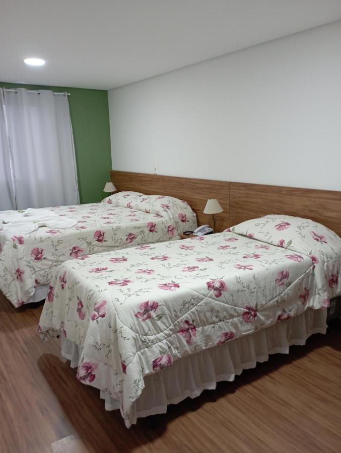 Recanto Feliz 賓館 Campos do Jordão